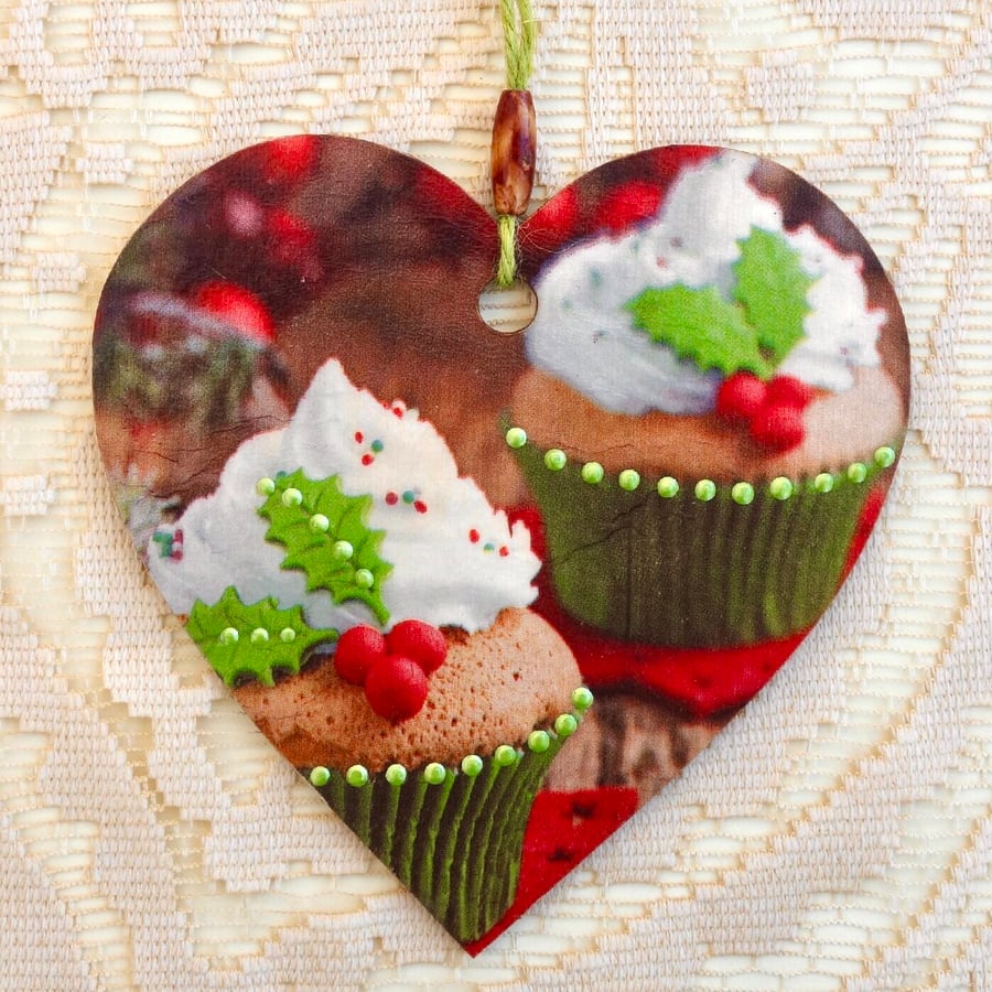 Christmas Decoration Ornament: Decoupaged Wooden Heart 15cm (6") Cakes
