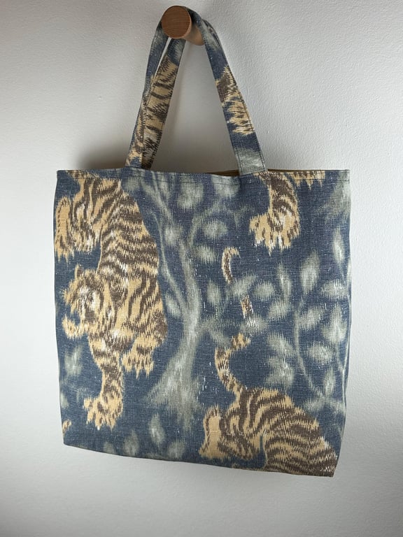 Indigo Tiger Print Cotton Linen Handheld Tote Bag