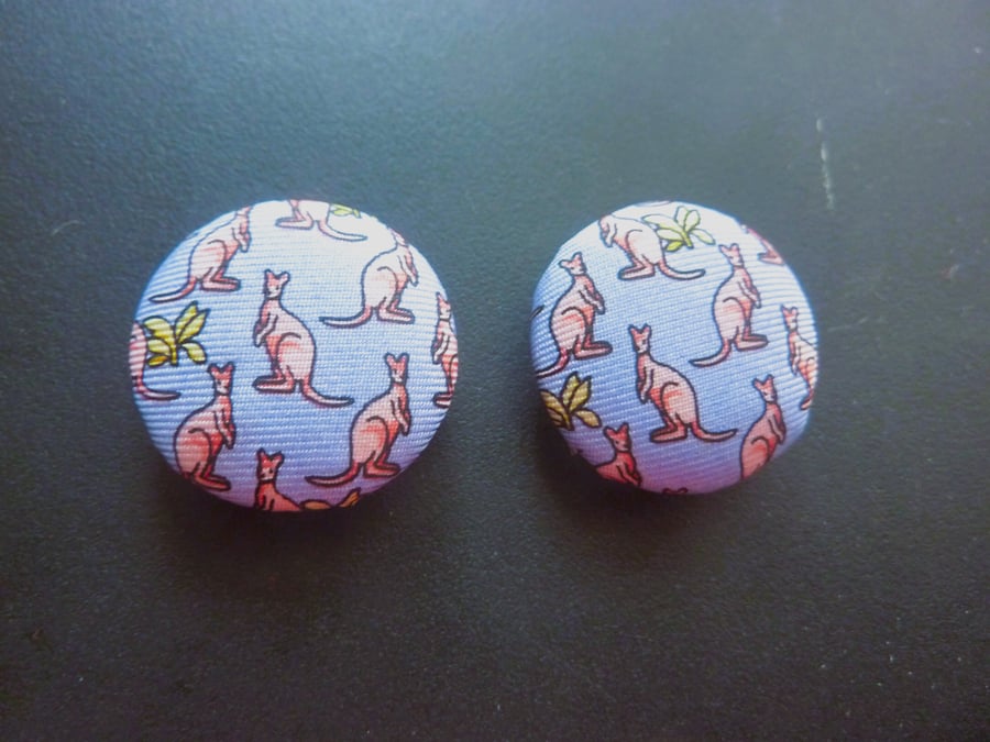 4 Pink Kangaroo Buttons Handmade Vintage Silk Tie 2 Hole Back 1inch