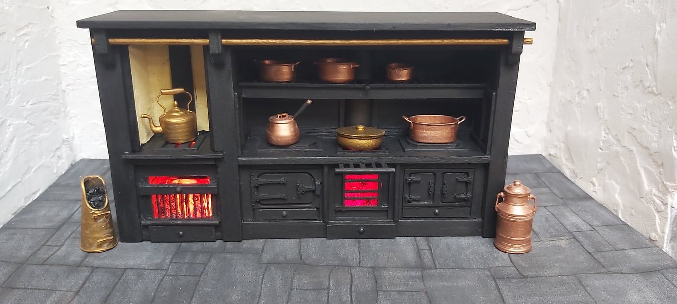 Dolls House Miniature Kitchen Range Cooking Stove 