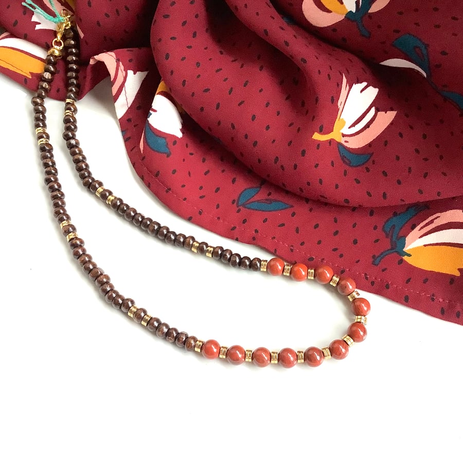 Goldstone choker necklace, with wooden beads and gold finish hematite beads