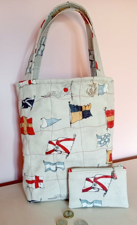 Flagday Shopper 
