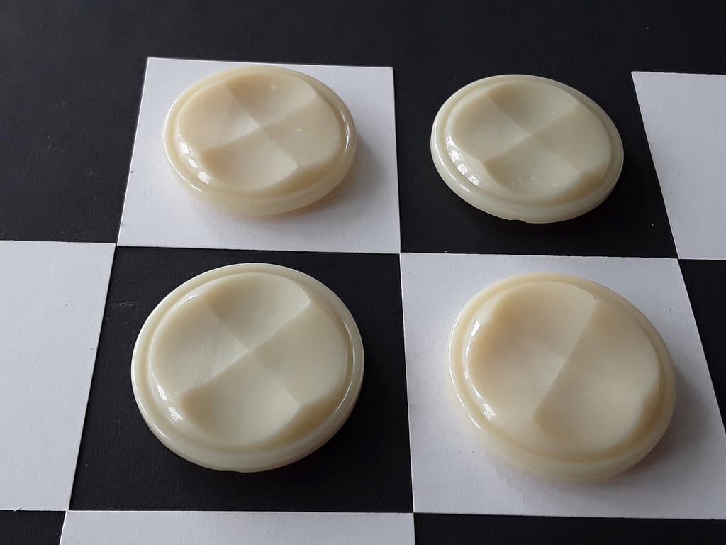 1 & 1 2" 38mm 60L rare Vintage Buttons in a rich cream colour