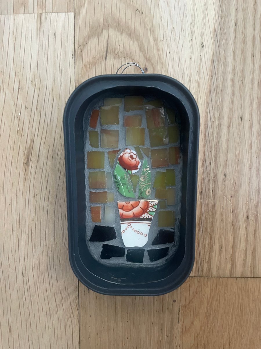 Mini mosaic in sardine tin