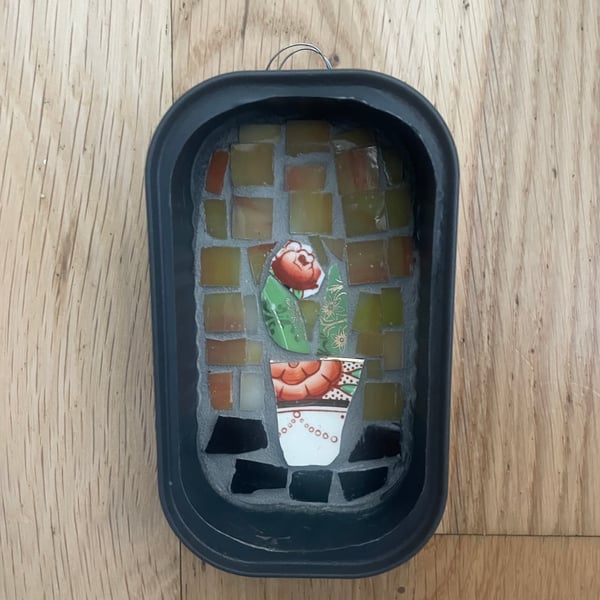 Mini mosaic in sardine tin
