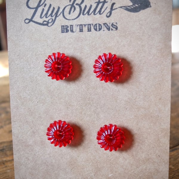 4 Vintage Red Flower Buttons -18mm