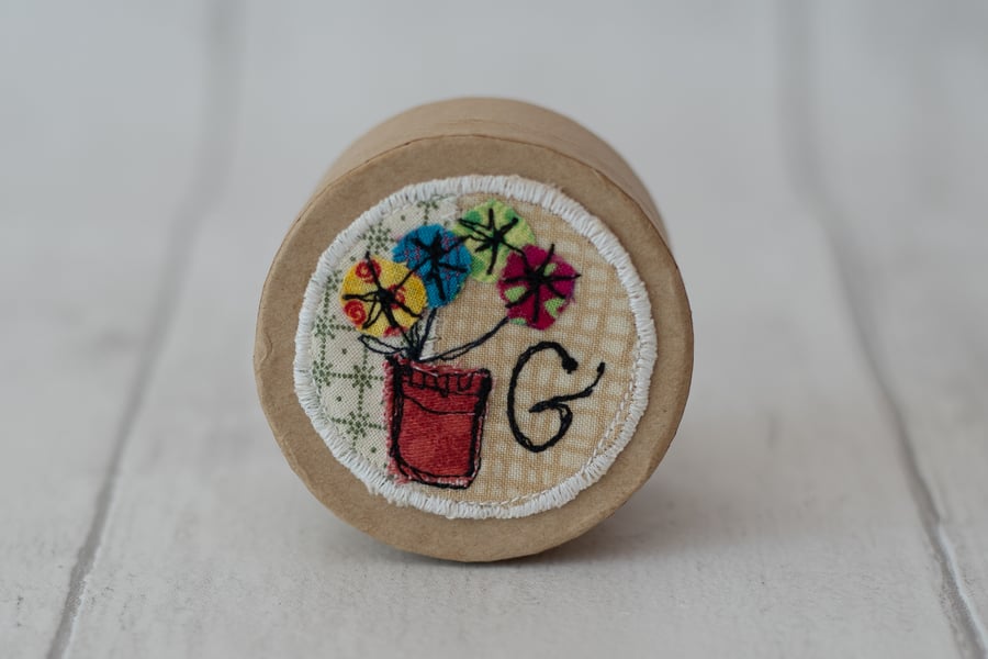 Embroidered gift, jewellery, or keepsake box G monogram 