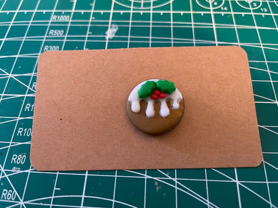 Handmade polymer clay Christmas pudding badge 