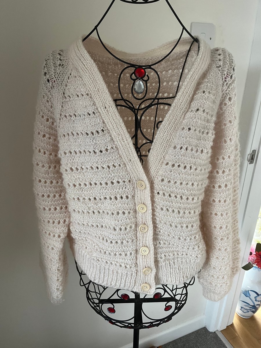 Knitted light pink cardigan 