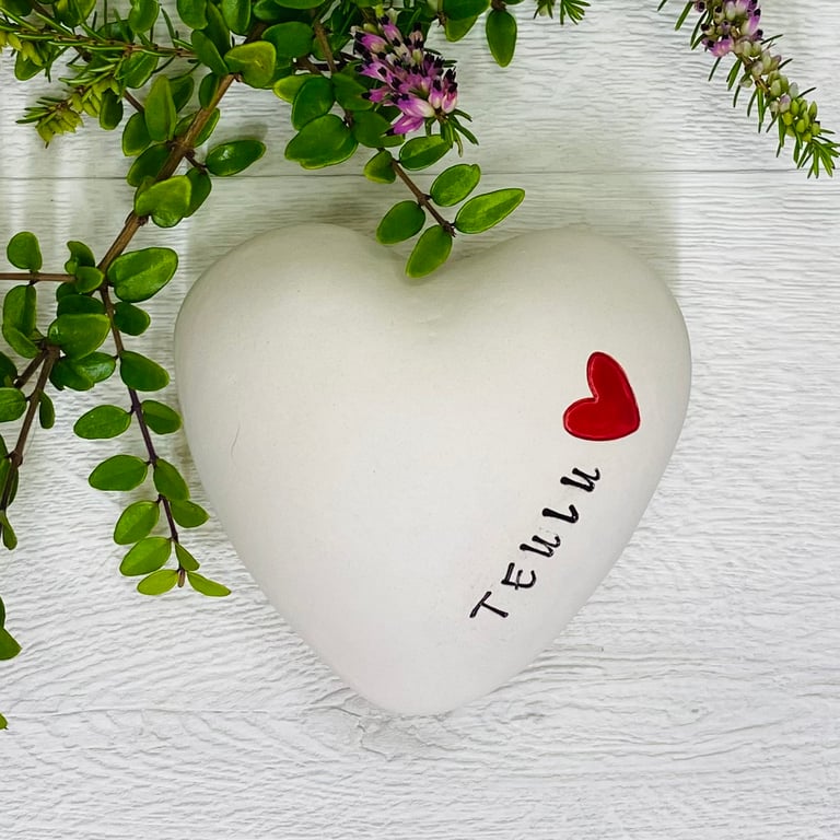 Ceramic heart pebble - Teulu