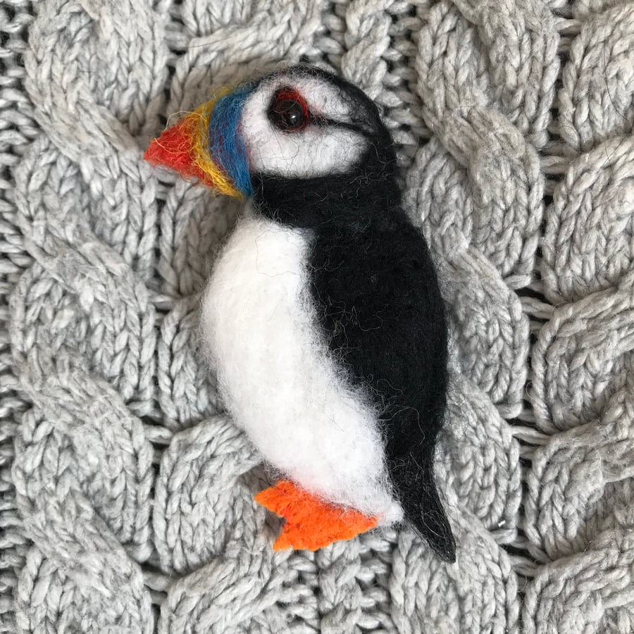 Needle felted puffin brooch 