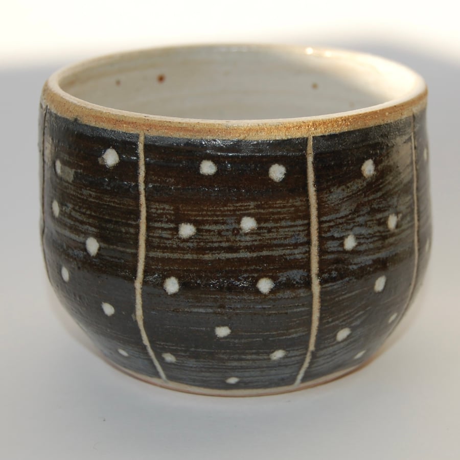 Black and white Japanese style ceramic tea bowl