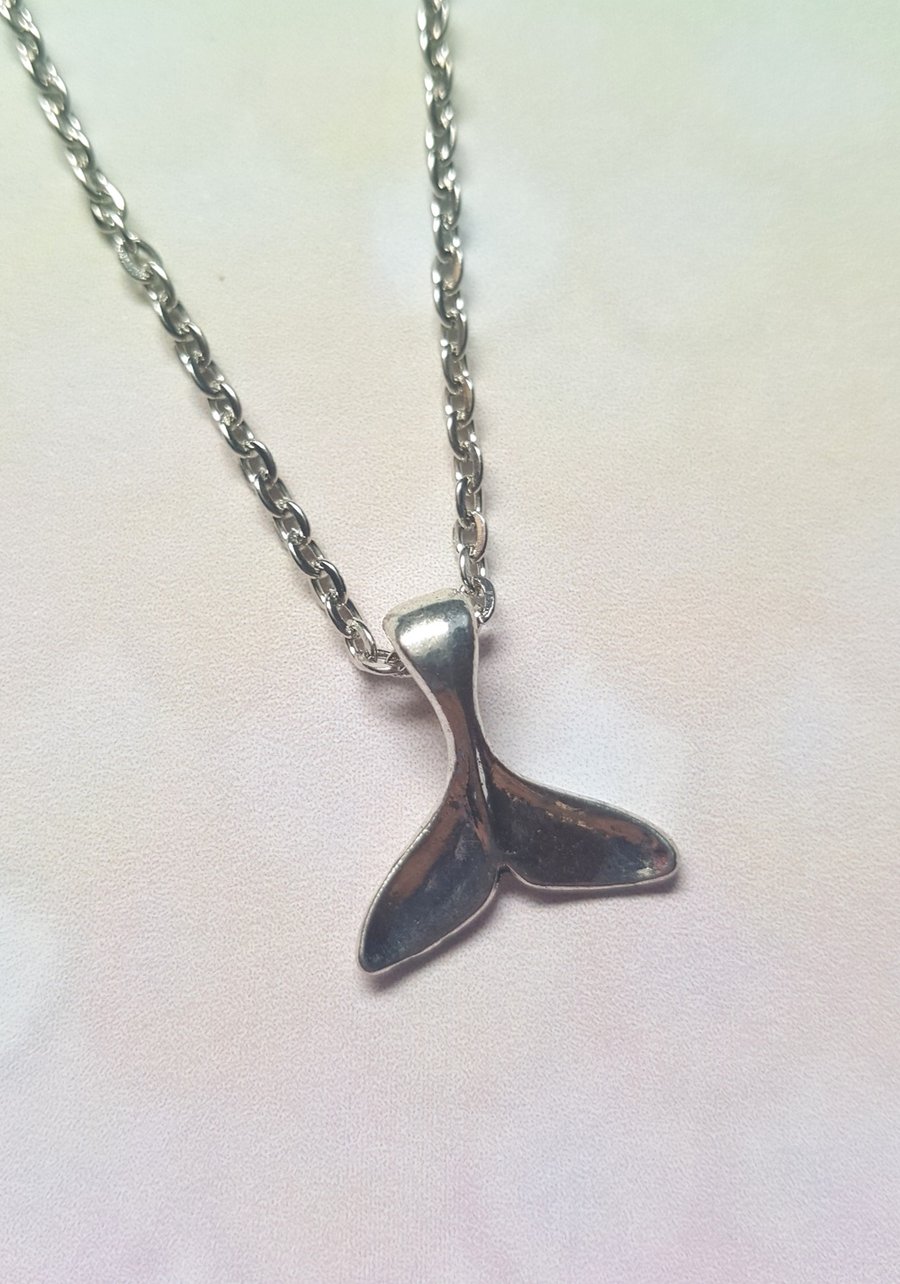 Whale Tail Necklace 