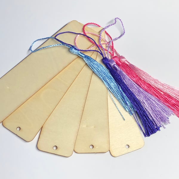 5 wooden bookmark blanks and tassels