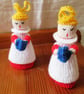 Two hand-knitted choirboys for the Christmas tree or free-standing