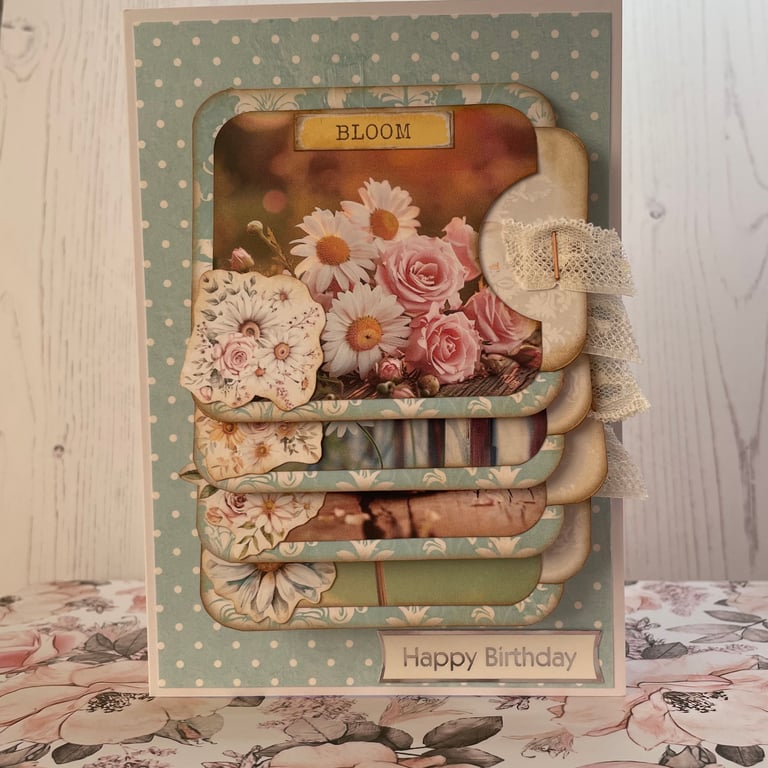 Greeting Card - Waterfall Daisy - blank by Carolee Crafts - C159