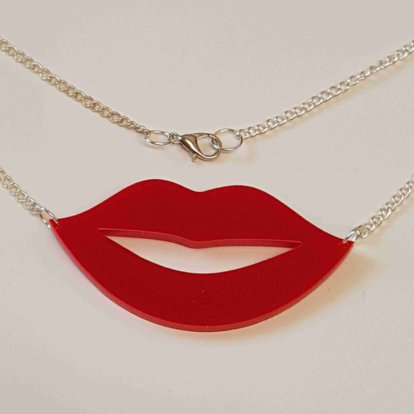 Hot lips Necklace - Acrylic