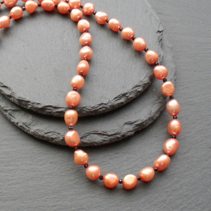 Freshwater Peach Pearls With Black Spinel Gemstones Sterling Silver Necklace