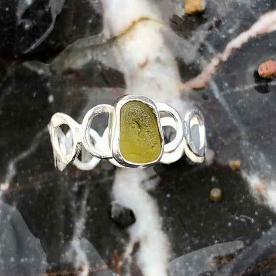 Yellow Seaglass Silver Hoop Ring - Size R.5- 1244