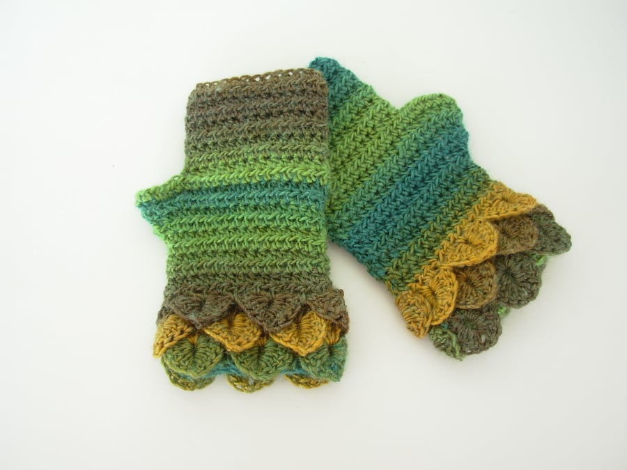 Crochet Fingerless Mitts  Adults Green and Mustard