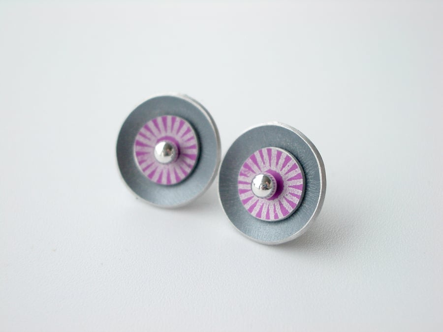 Circle earrings in grey and pink