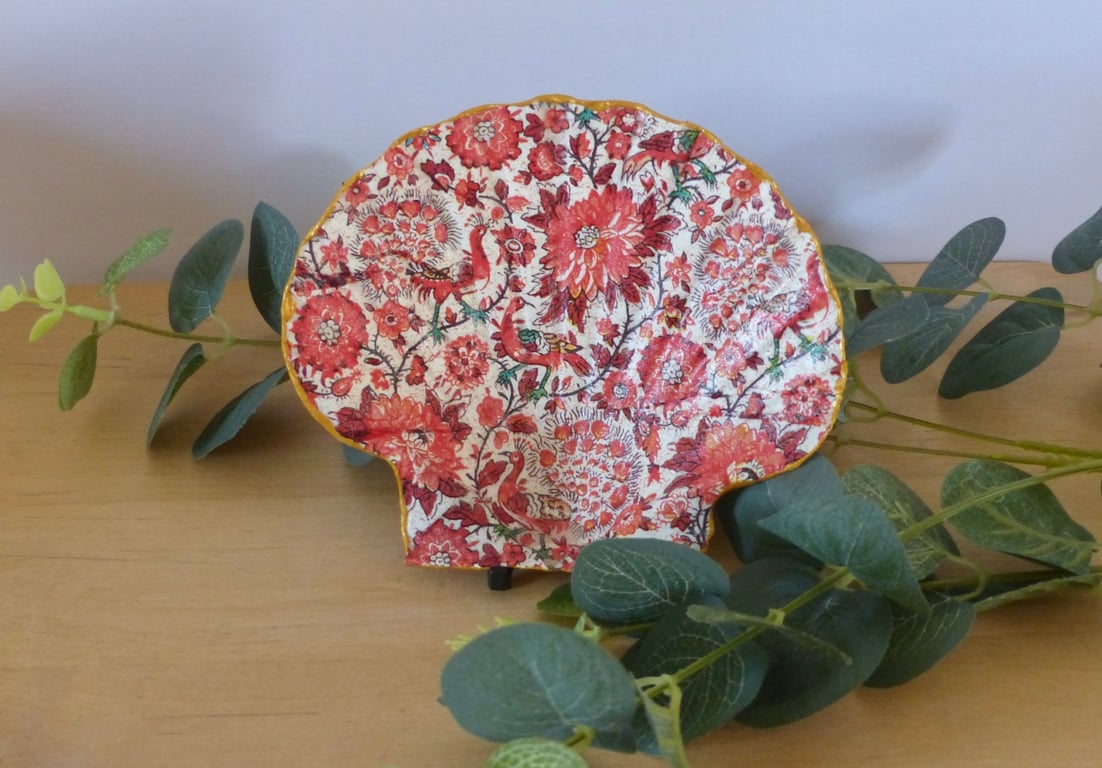 Scallop Shell Trinket Dish