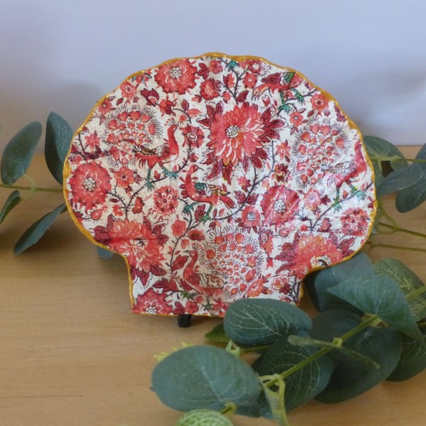 Scallop Shell Trinket Dish