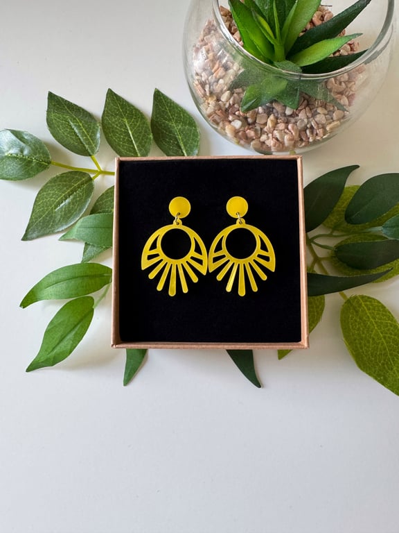 Aztec Sunbeam Earrings - Yellow