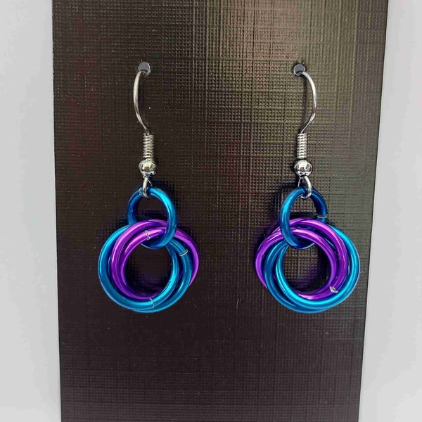 Earrings in blue and purple chainmail anodised aluminium on antiqued findings.