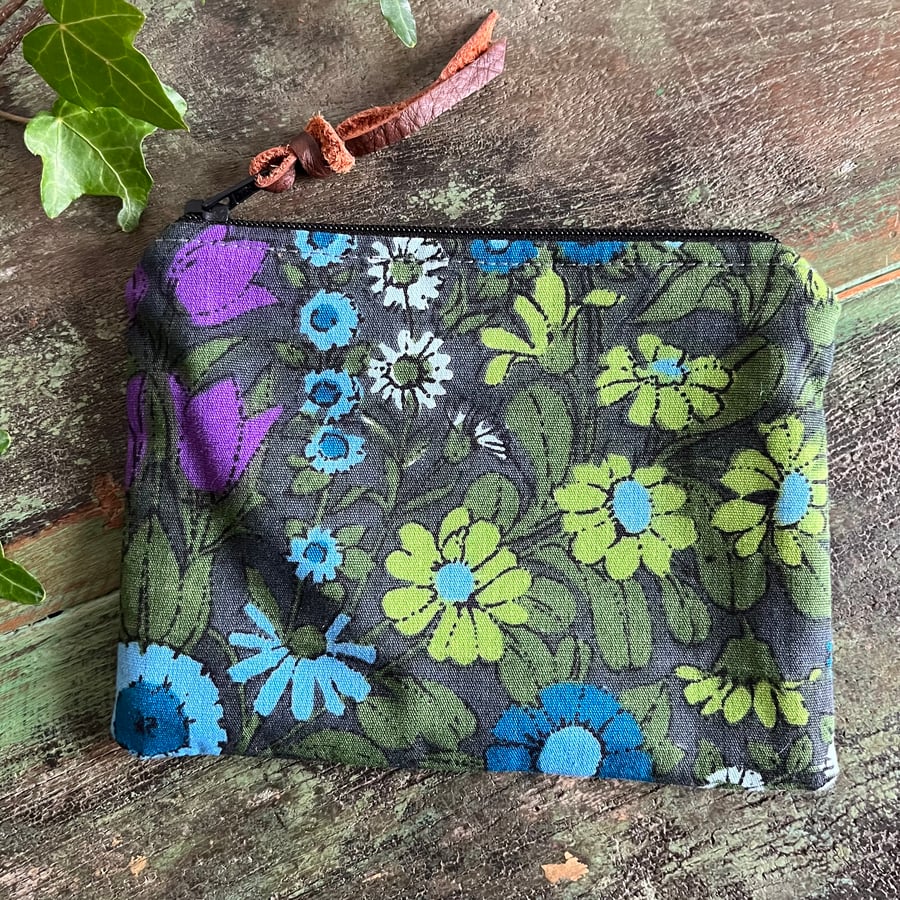 Vintage Daisy Chain cotton coin purse retro floral fabric