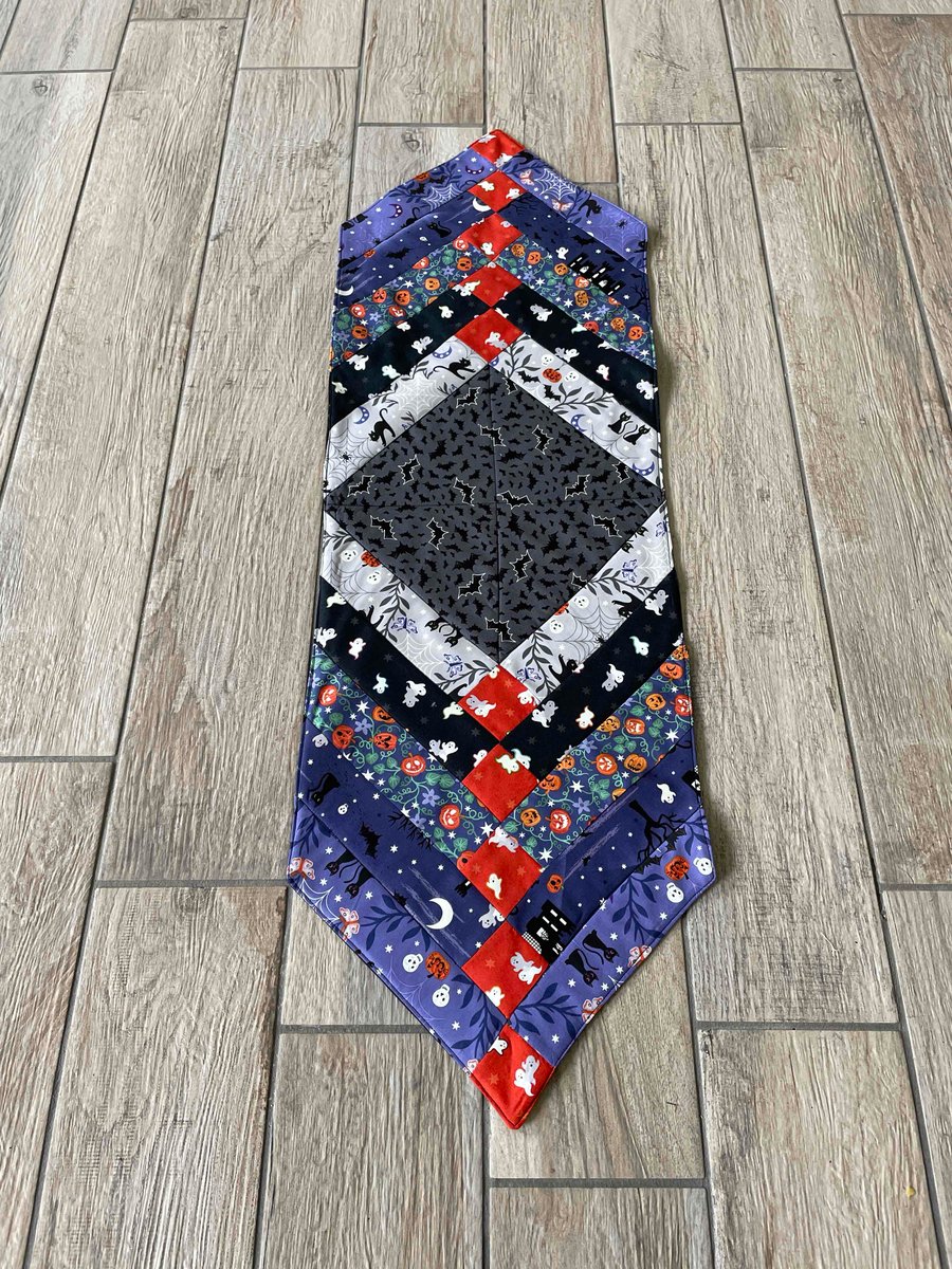 Patchwork Quilted Tablerunner for Halloween