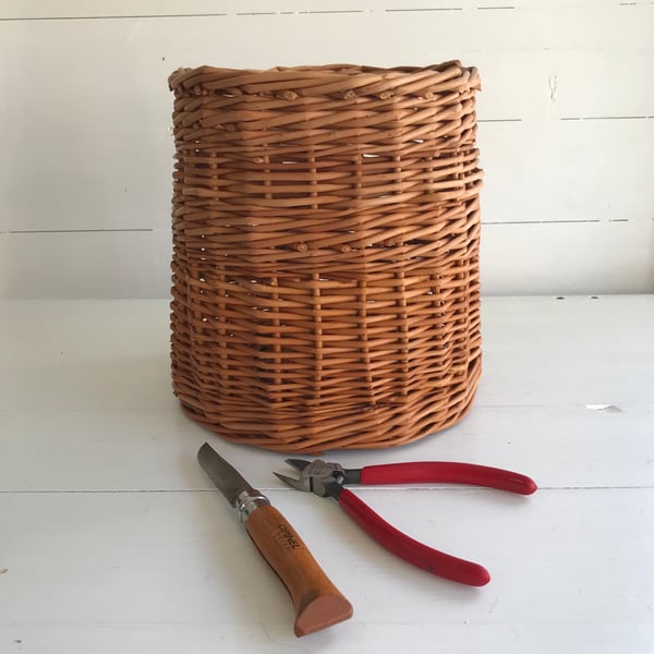 Perfectly Imperfect Willow Round Waste Paper Basket - Handwoven  in Cornwall 686