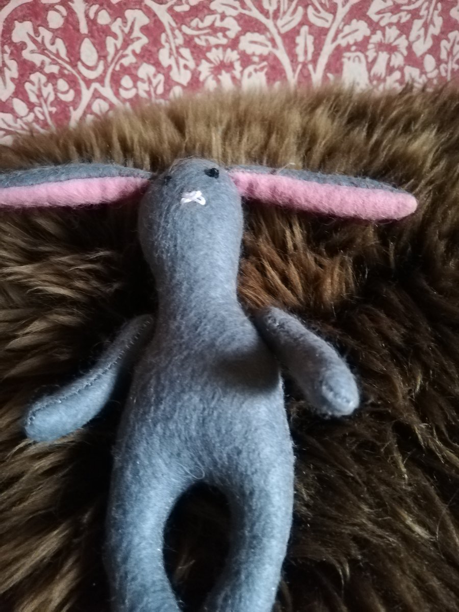 7" felt bunny
