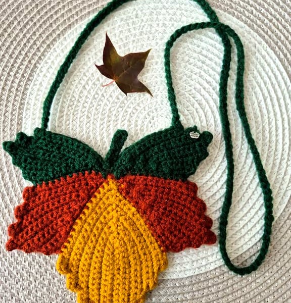 Crochet maple leaf bag. Fall season crochet maple leaf bag.