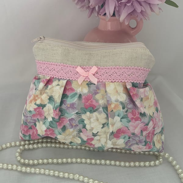 Pleated Cosmetic Bag, Zipped Purse, Make up Bag, Accessory Purse, Cosmetic Purse