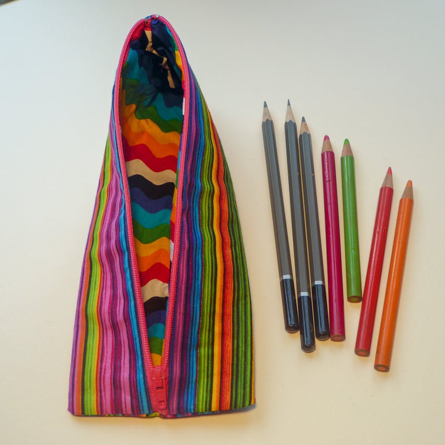 Zippered pouch 
