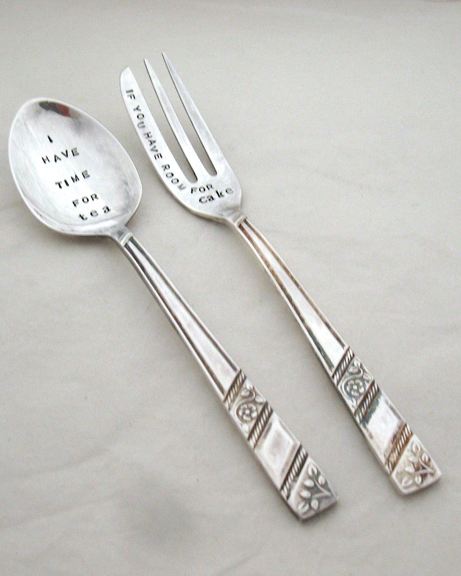 Teaspoon and cakefork set, handstamped vintage
