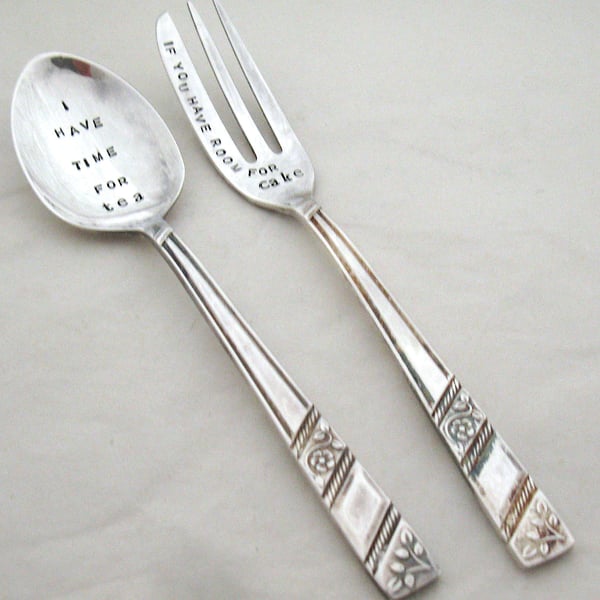 Teaspoon and cakefork set, handstamped vintage
