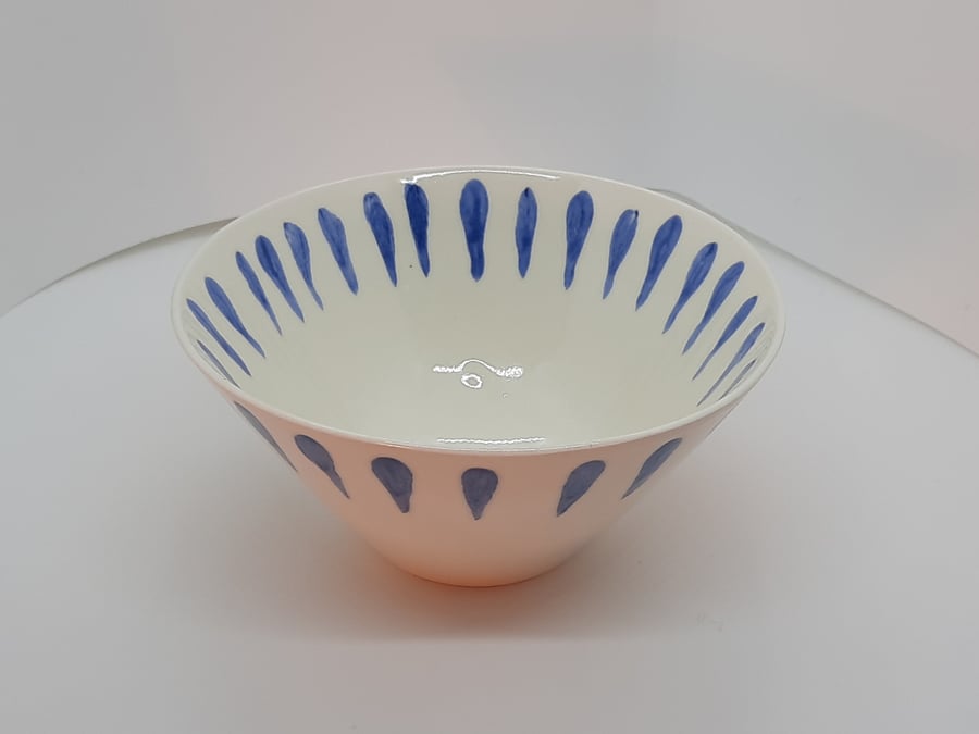 Medium porcelain stoneware blue and white bowl