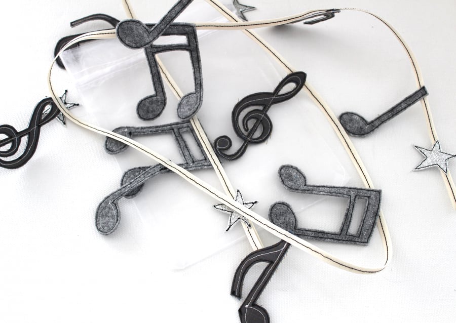 Musical Note Bunting