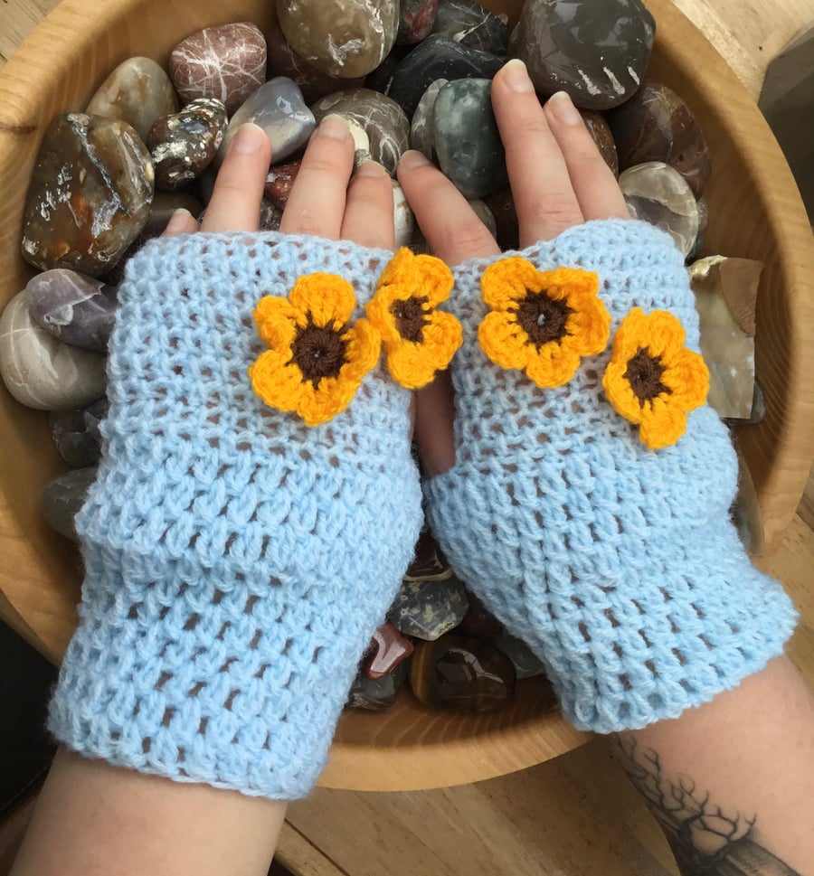 Sunny Daisy! Crocheted Fingerless Mittens or Wrist Warmers with Floral Detail!