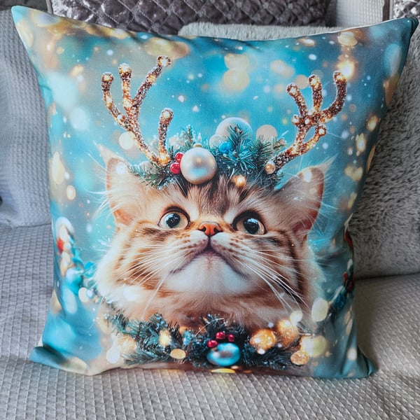 Christmas Kitten Cushion 
