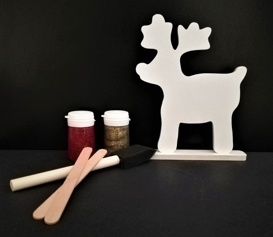 Table Top Decoration, Free Standing Reindeer