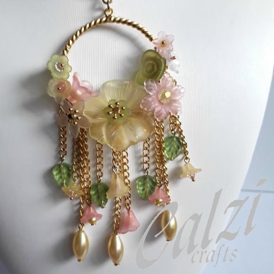 Lucite Flower Necklace (Woodland Walk 2)