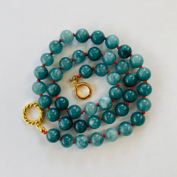 Aquamarine hand knotted necklace 