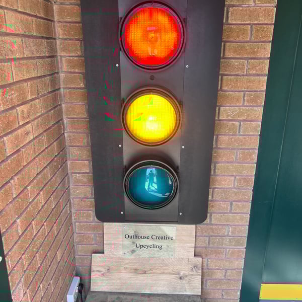 Upcycled traffic light