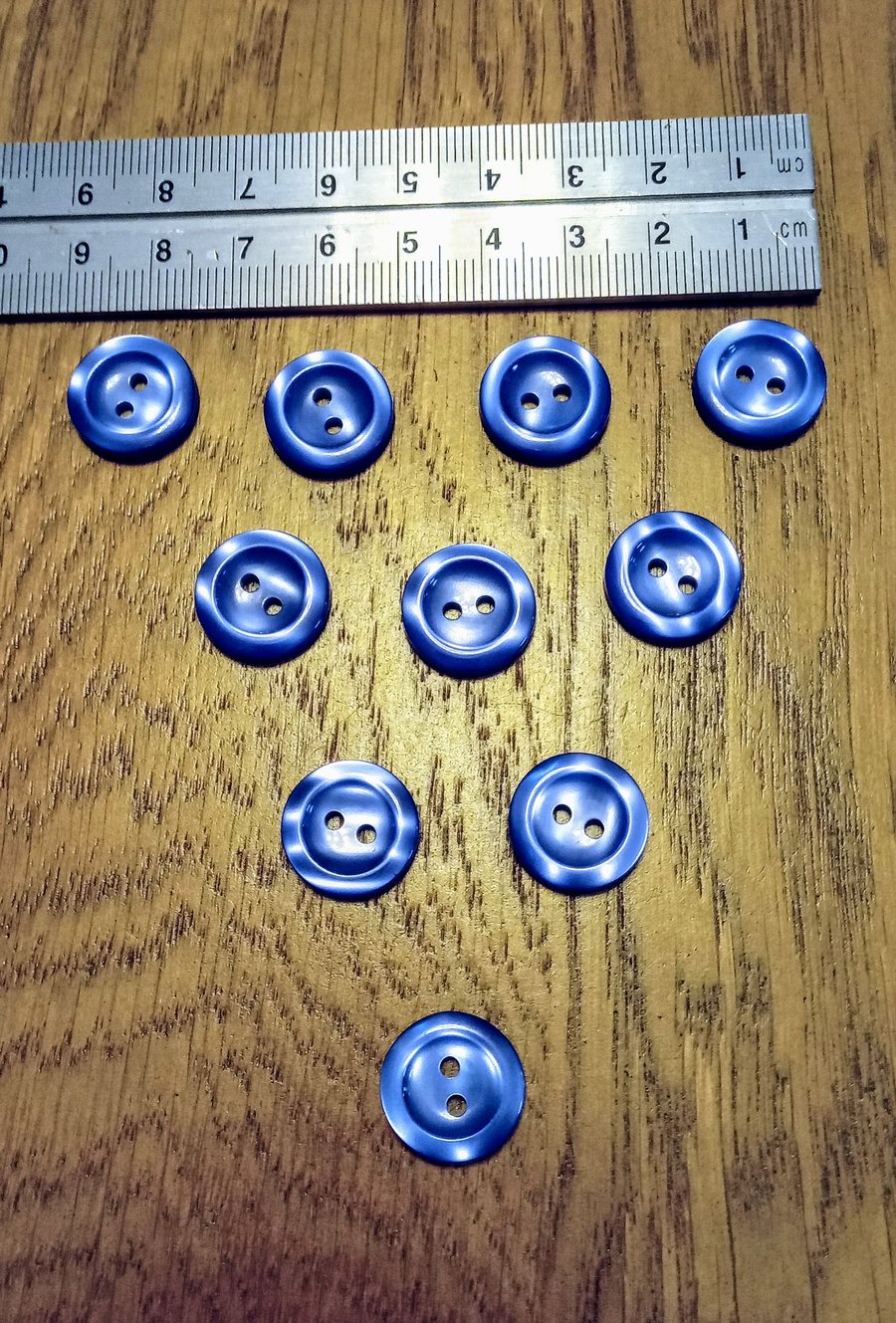 Pack of 10 quality rimmed pearlised medium blue BUTTONS for sewing & knitting
