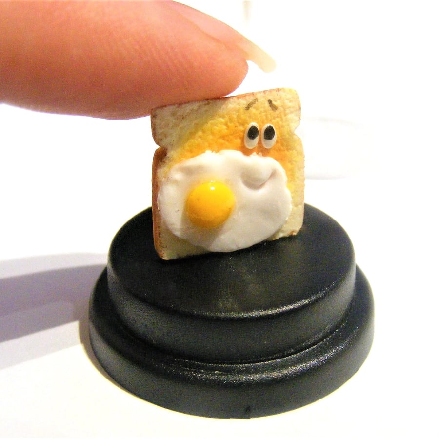 Pet Egg on Toast, Fried egg on toast, Pet Toast gift, Fried egg lover