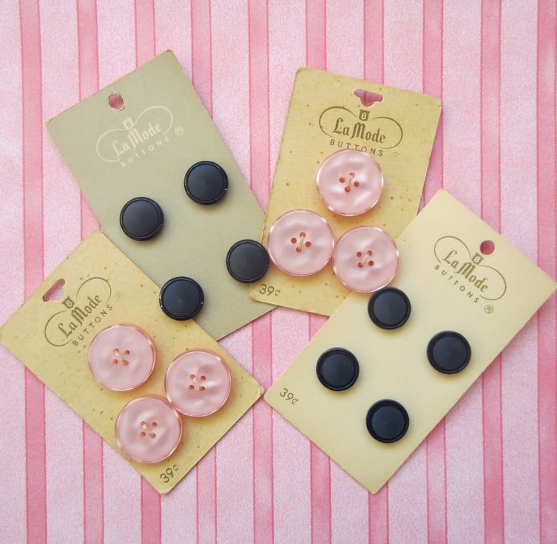 SALE 4 Cards of La Mode Vintage Buttons