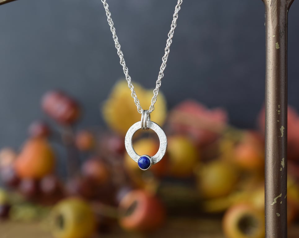 Textured silver circle necklace with lapis lazuli stone 